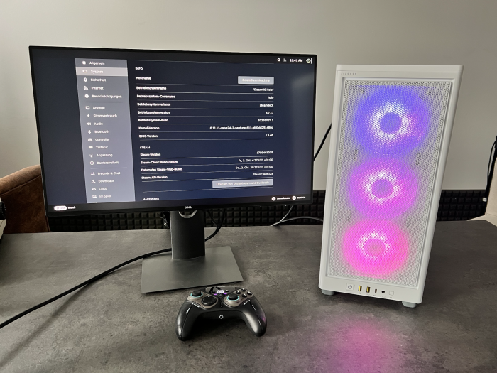 Nach der Installation lässt sich der Rechner wie ein Steamdeck mit einem Controller bedienen. Maus und Tastatur lassen sich ebenfalls zur Eingabe nutzen. (Bild: Martin Böckmann/Golem.de)